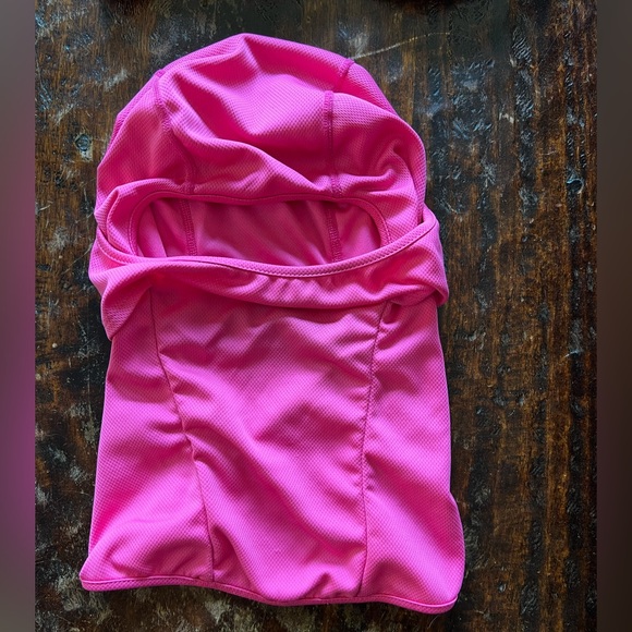 Three girls balaclavas - Picture 3 of 9